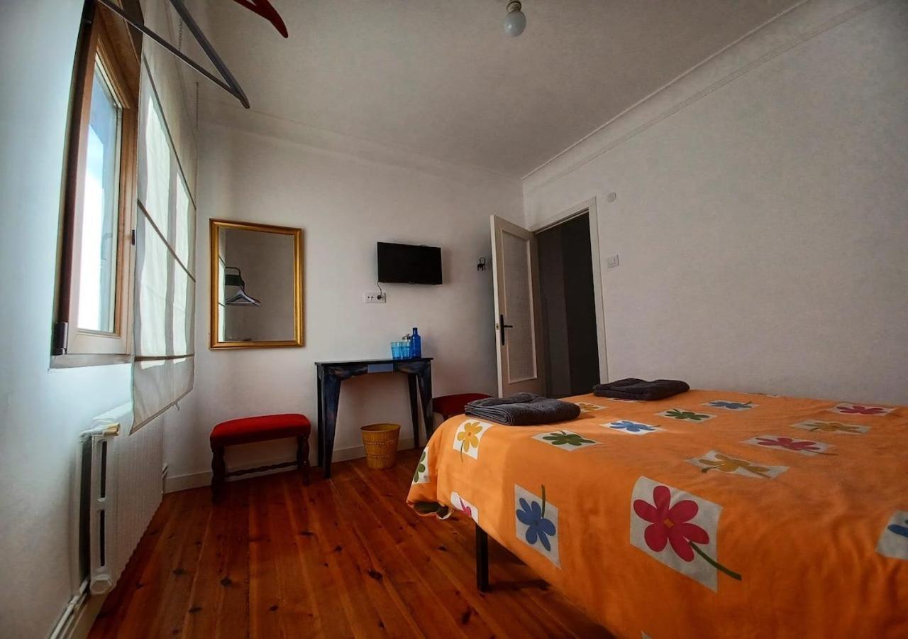 Habitaciones En El Atico De Tona Mirando A La Bahia De סנטנדר מראה חיצוני תמונה