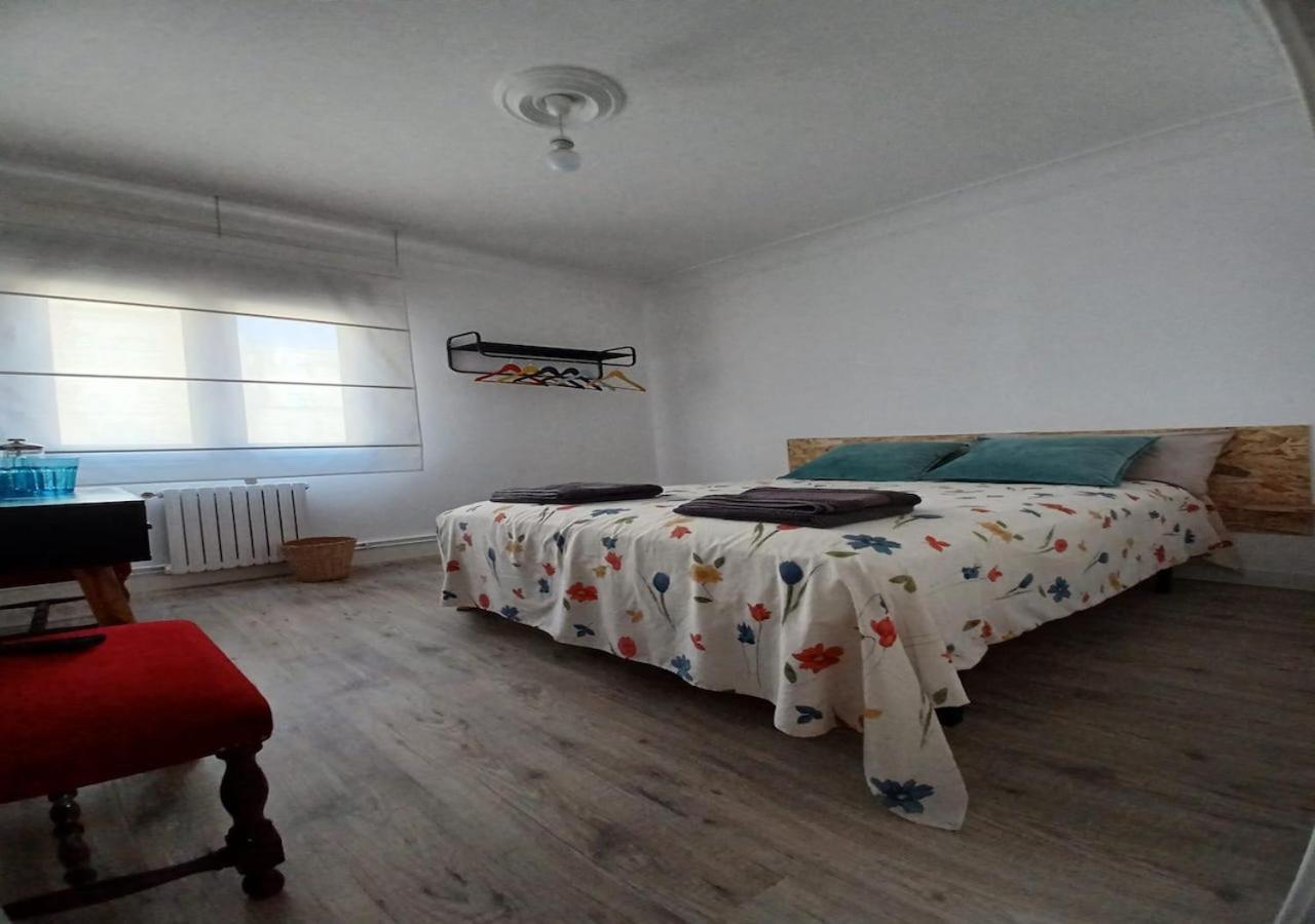 Habitaciones En El Atico De Tona Mirando A La Bahia De סנטנדר מראה חיצוני תמונה