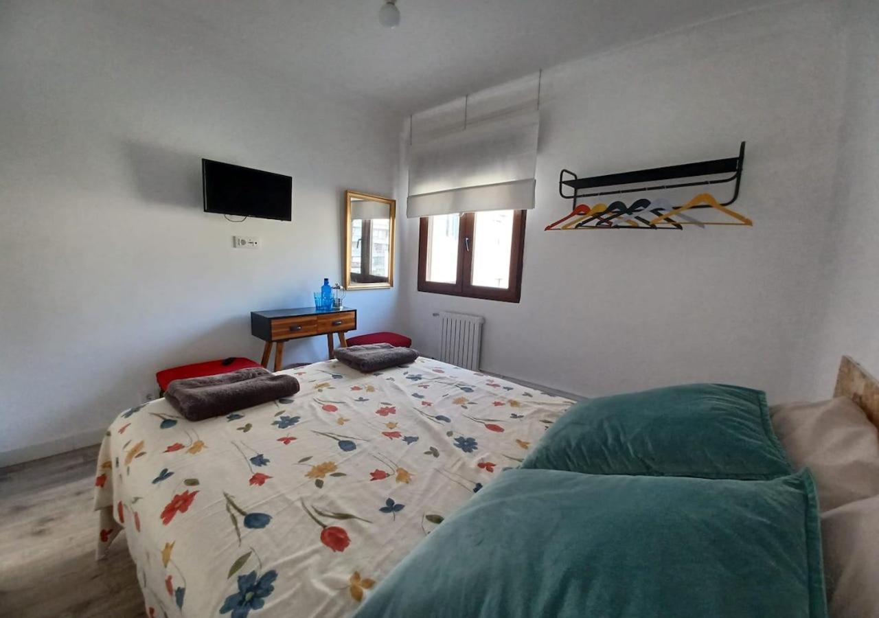 Habitaciones En El Atico De Tona Mirando A La Bahia De סנטנדר מראה חיצוני תמונה